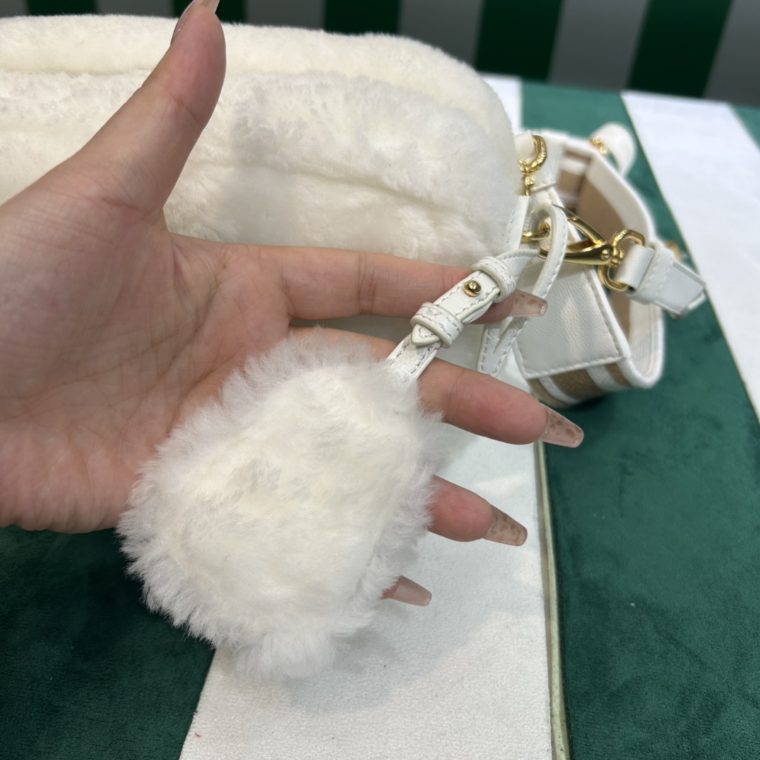 Handbags Prada 1BH192 size:16×6×12 - vstockx