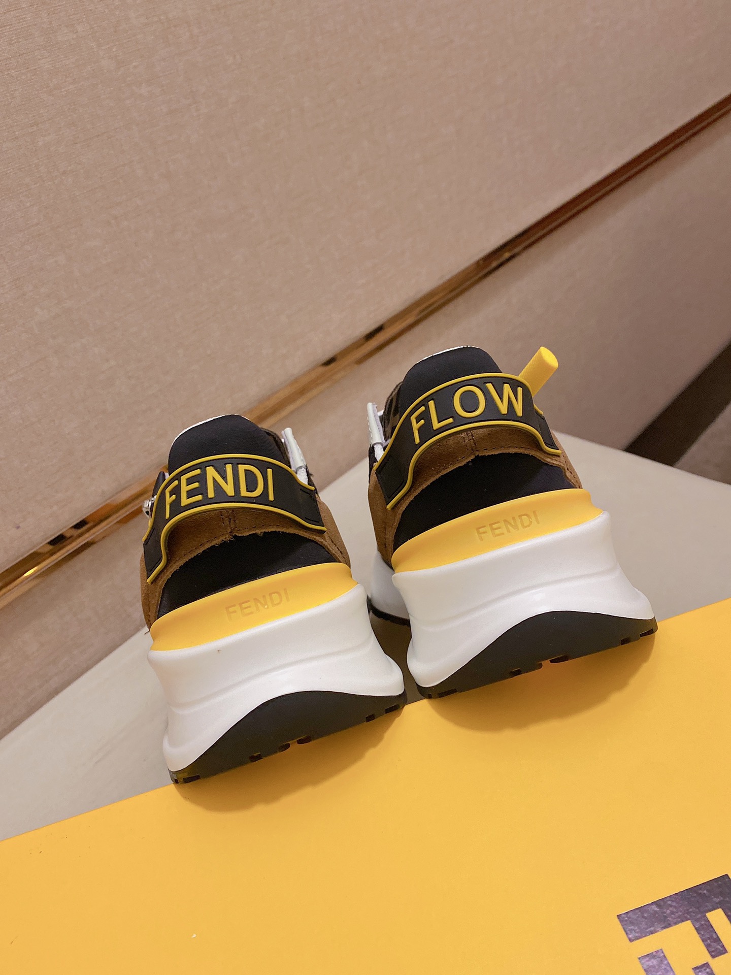 Fendi Flow Ff Sneakers 22 - vstockx