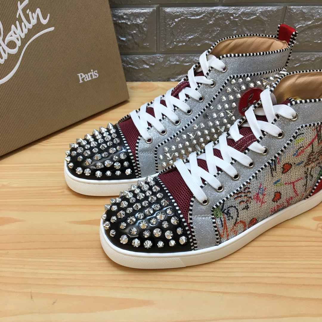 Christian Louboutin Louis Junior Spikes Orlato Flat Sneakers 14 - vstockx