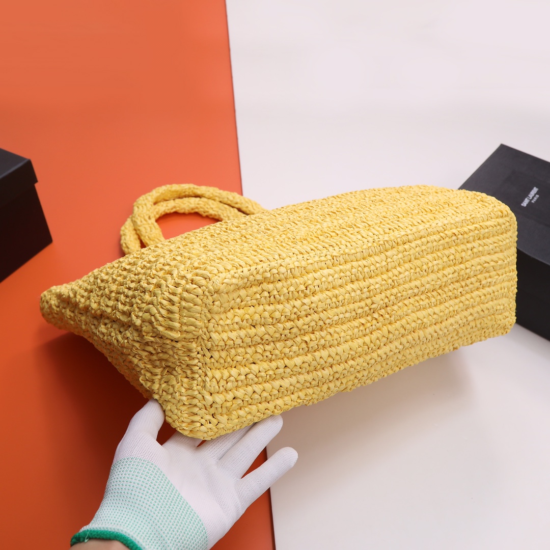 Handbags SAINT LAURENT 688864 size 38  35  14.5 cm - vstockx