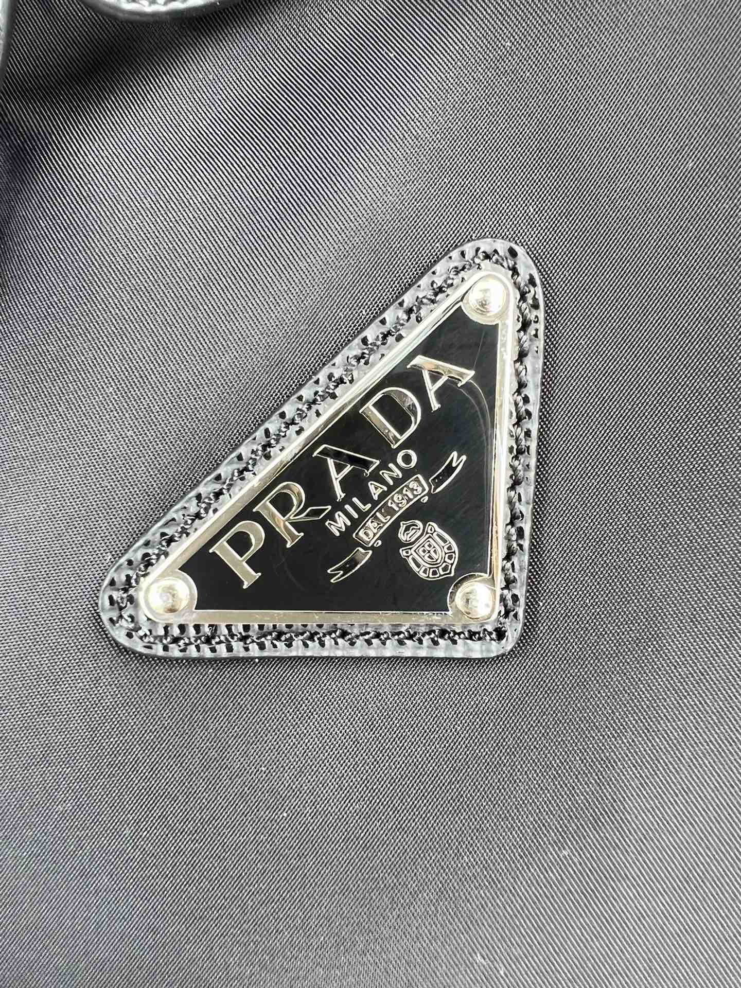 handbags prada 1BE055 24*23*12 - vstockx