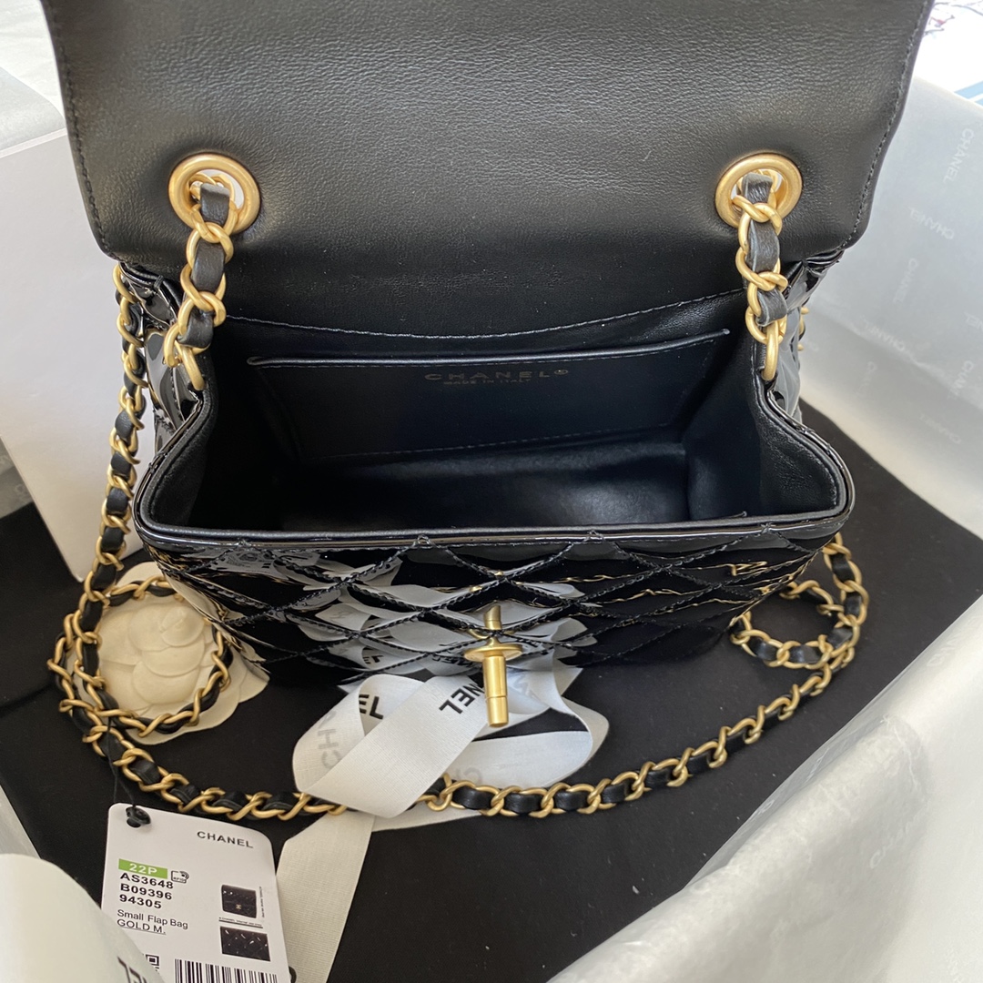 Handbag Chanel AS3648 size 17X14.5X7.5 cm - vstockx