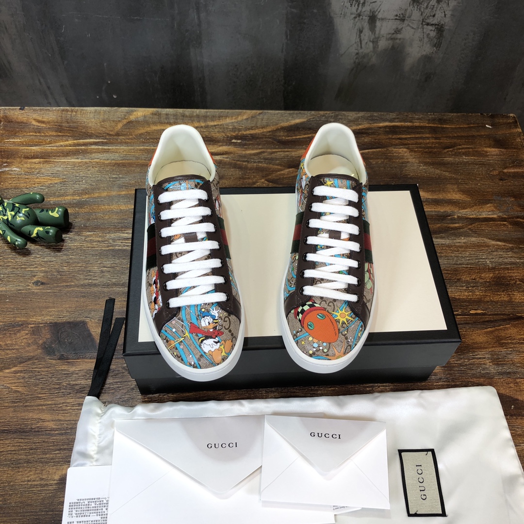 Gucci Ace x Disney Huey, Dewey, Louie Print - vstockx