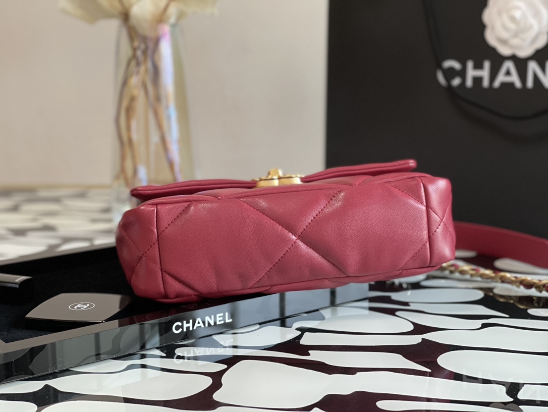 Handbag Chanel size 30 cm - vstockx