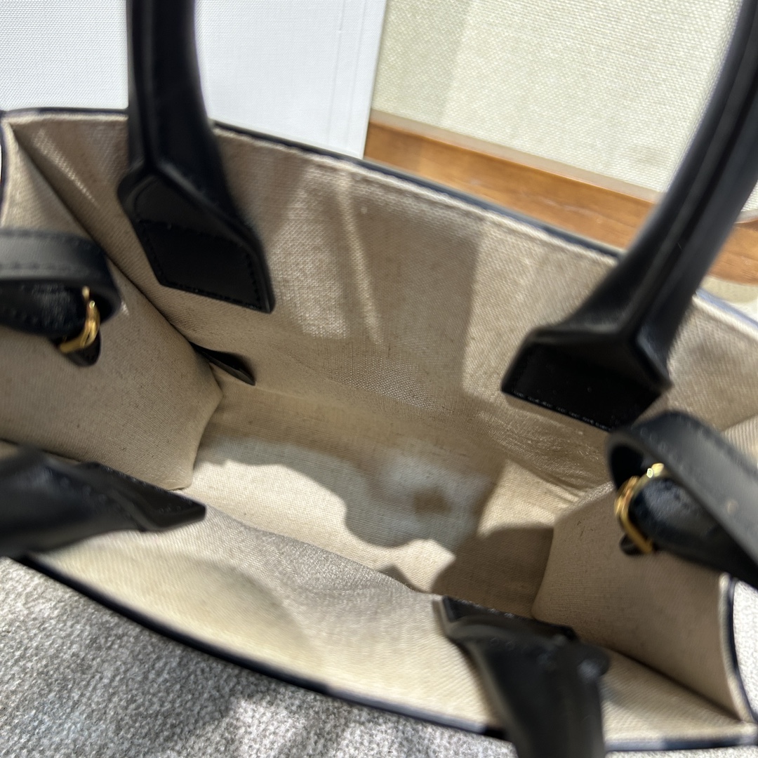 Handbags CELIN Triomphe Mini Cabas 193302 size:17-21-4 cm - vstockx