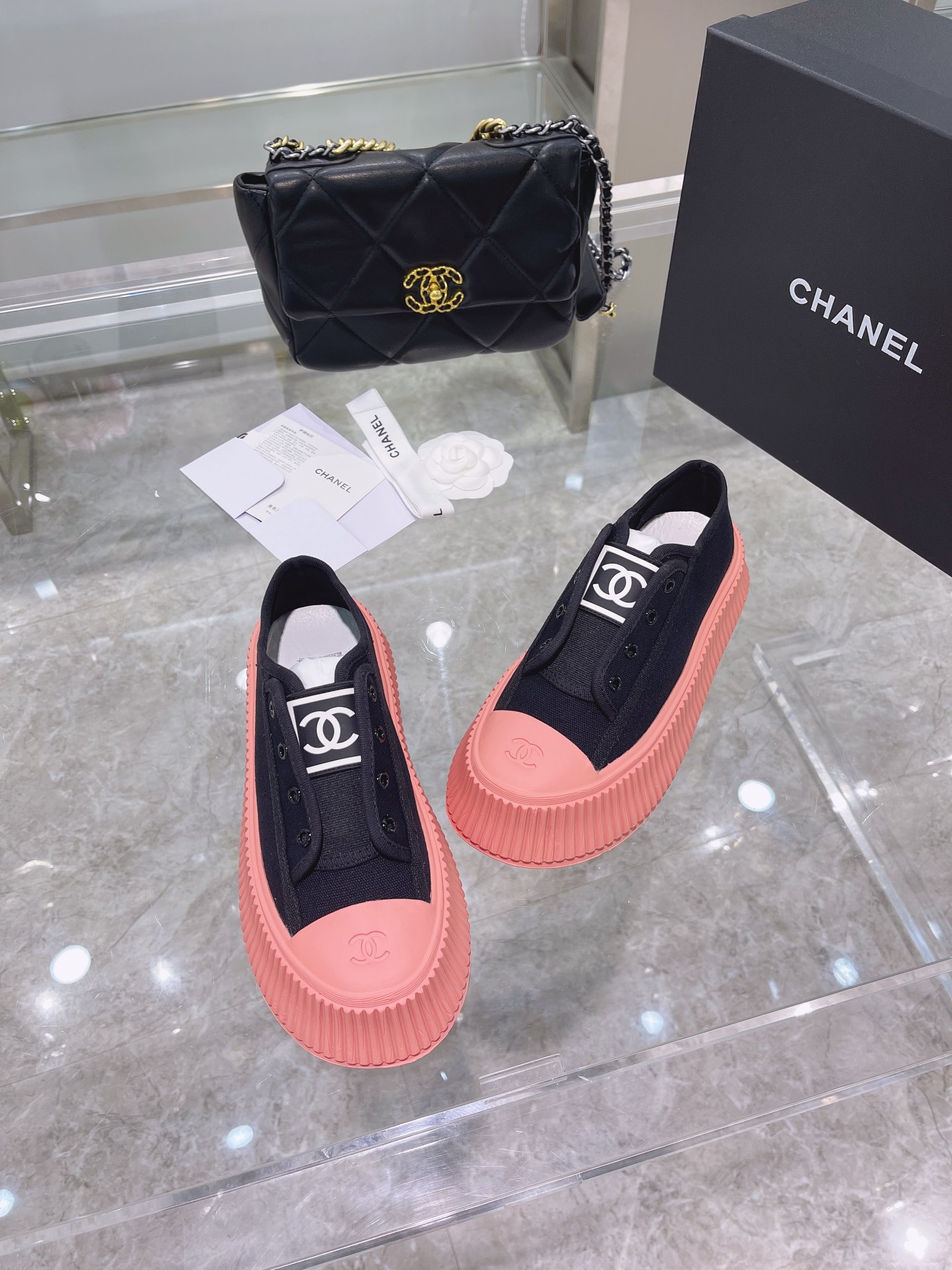 Chanel Platform Sneaker 16 - vstockx