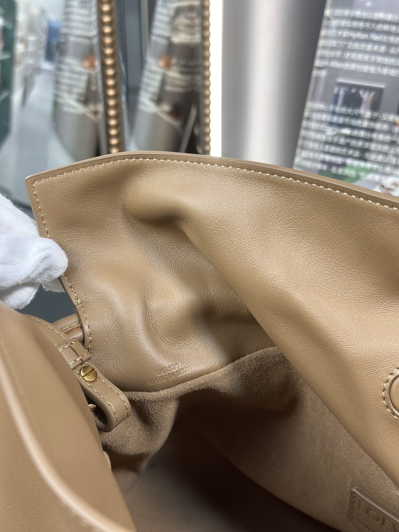 Handbags LOEWE flamenco clutch size:30-24.5-10.5 cm - vstockx