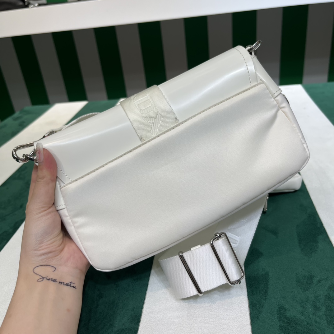 Handbags Prada 1BD295 size:22*7.5*14 cm - vstockx