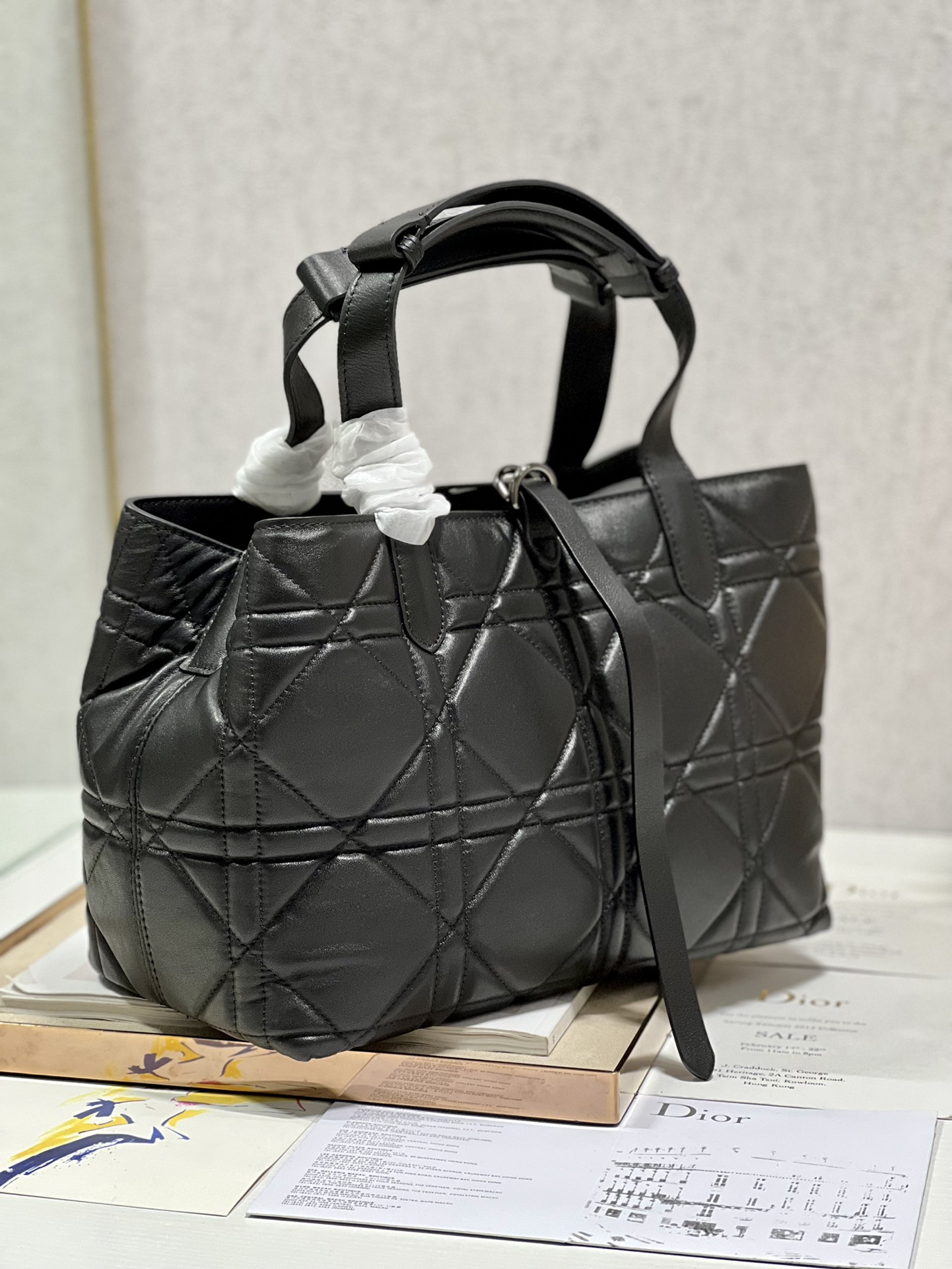 Handbag Dior 1188 size 30  36  15 cm - vstockx