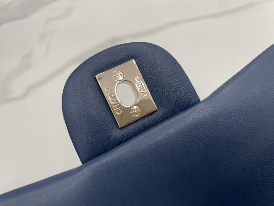 Handbag Chanel size 20 cm - vstockx