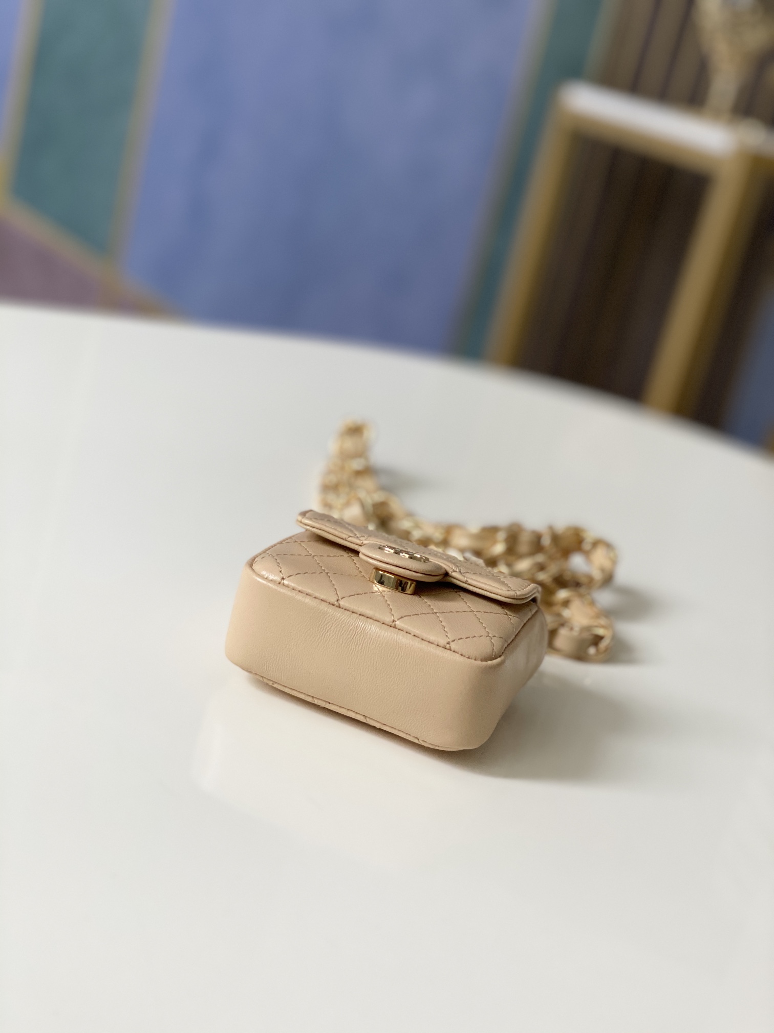 Handbag Chanel 2080 size 9.8.3 cm - vstockx