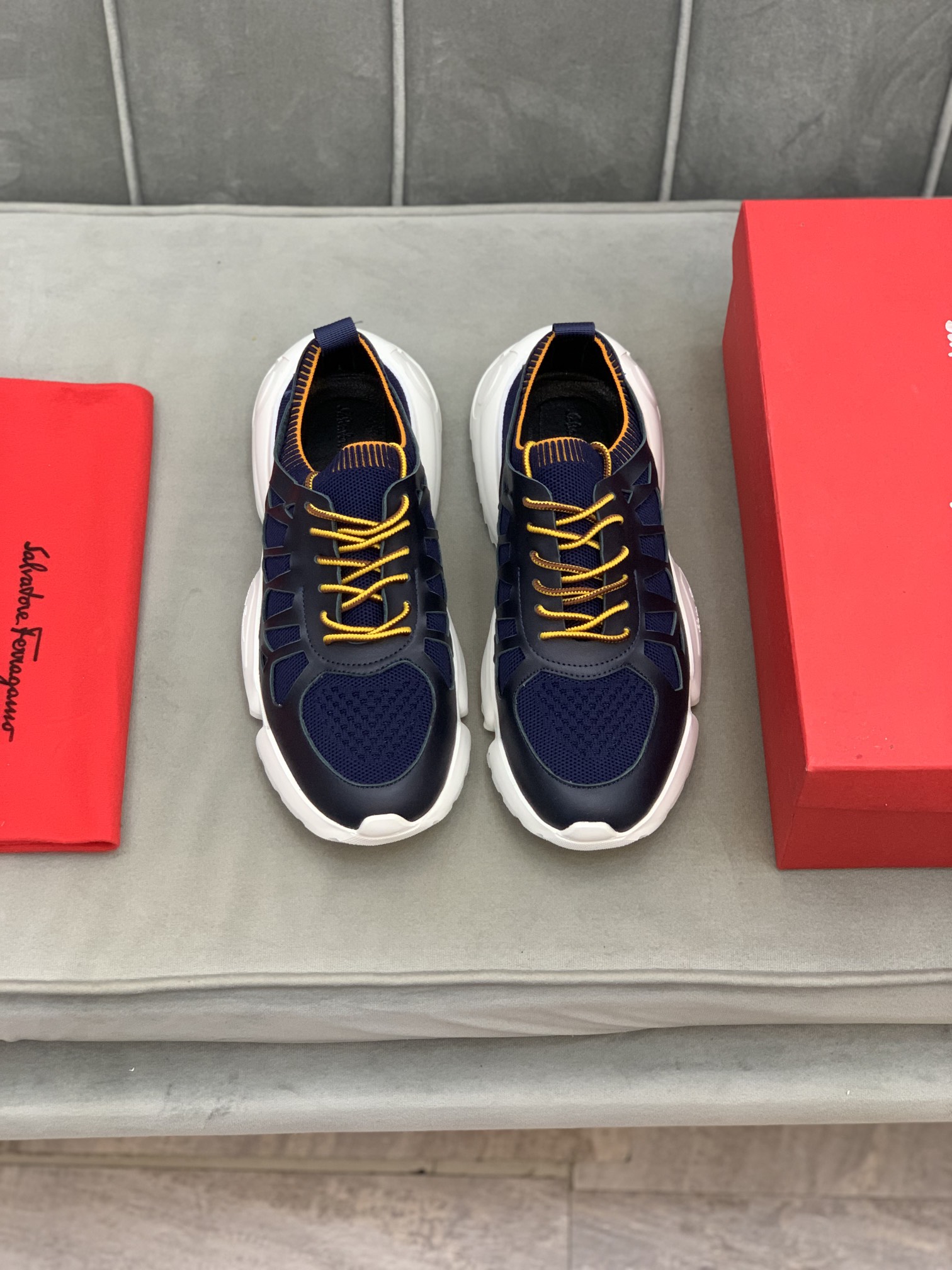 Salvatore Ferragamo Low Top Sneaker 1 - vstockx