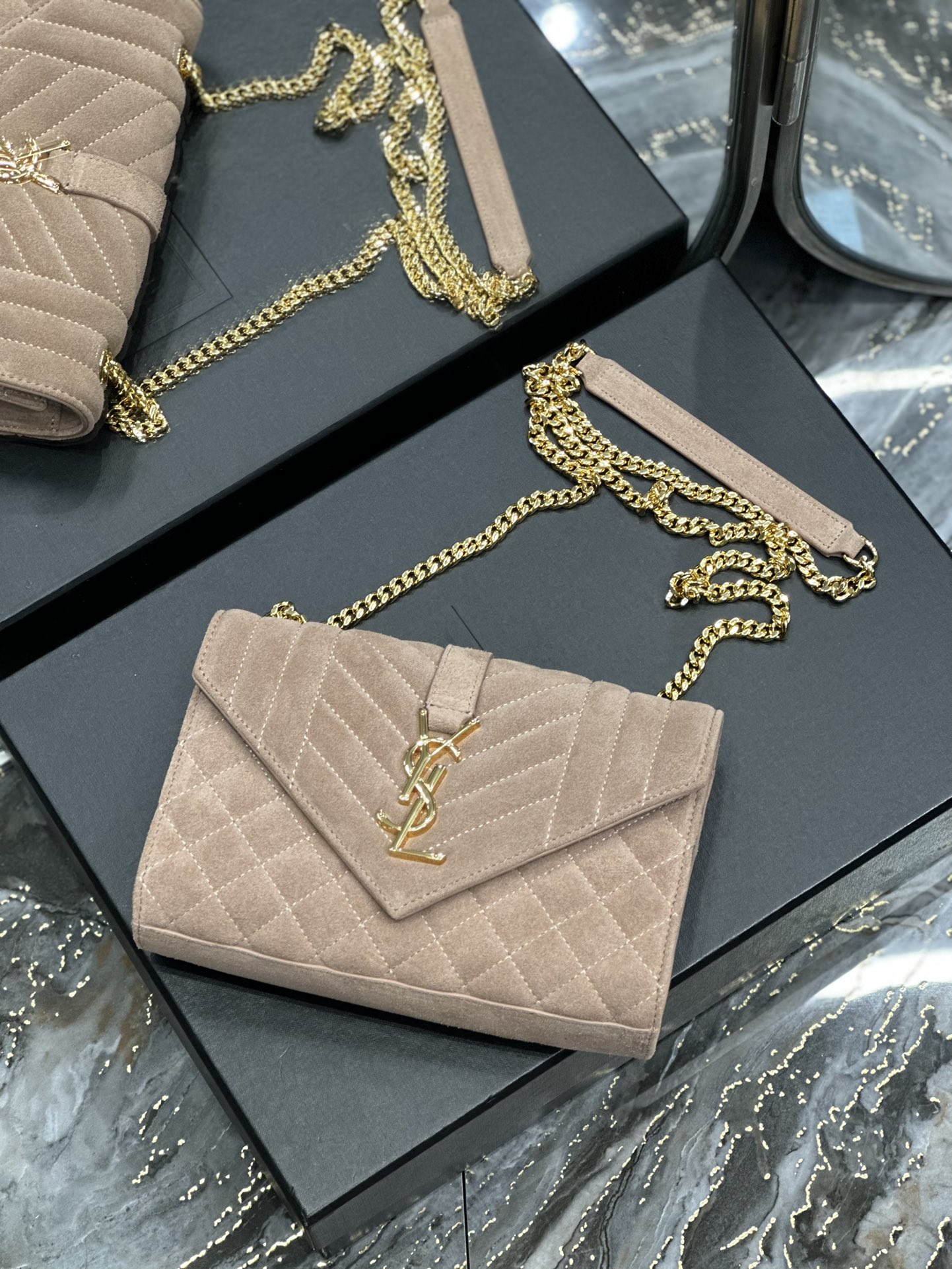 Handbags SAINT LAURENT 526286 size 21  13  6 cm - vstockx