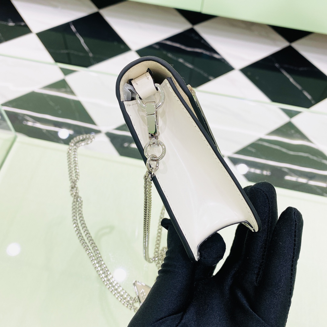 handbags prada 1BH189 size:17*9.5*3.5 - vstockx