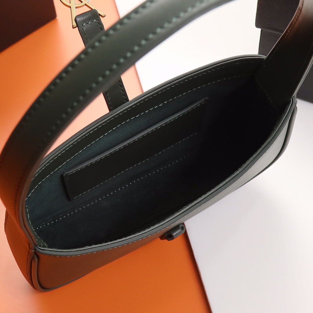 Handbags SAINT LAURENT 710318 size 19X11.5x4.5 cm - vstockx