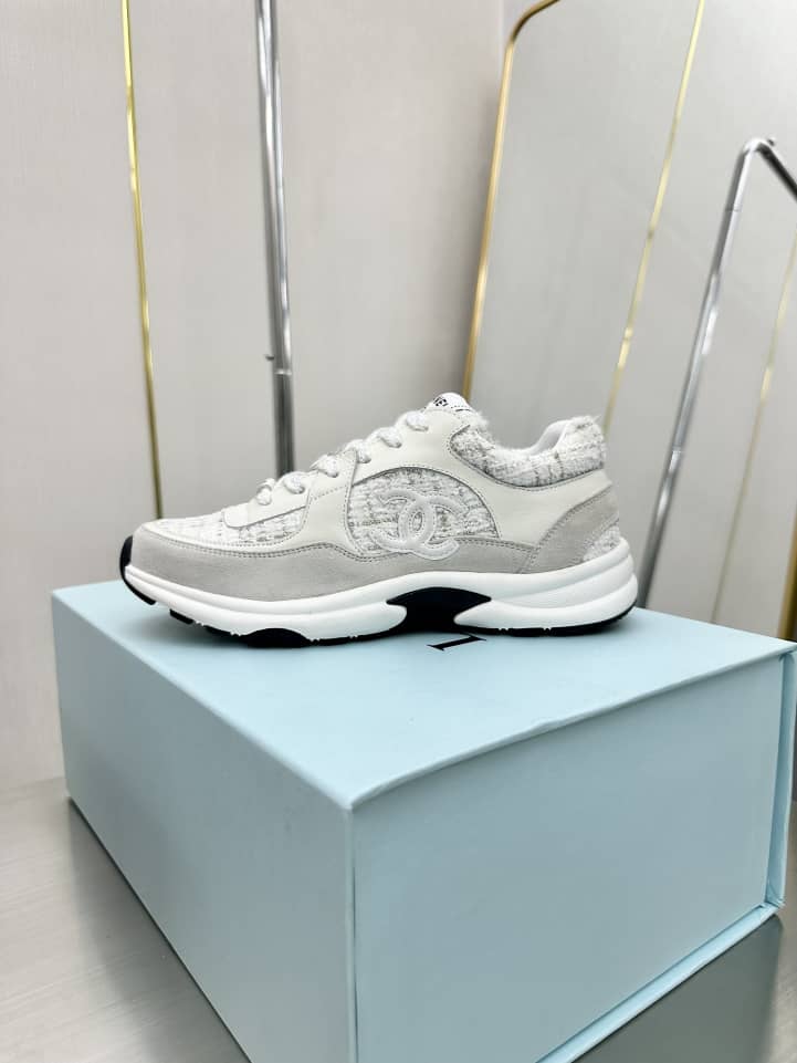 Chanel Wmns CC Logo Sneaker White Silver - vstockx