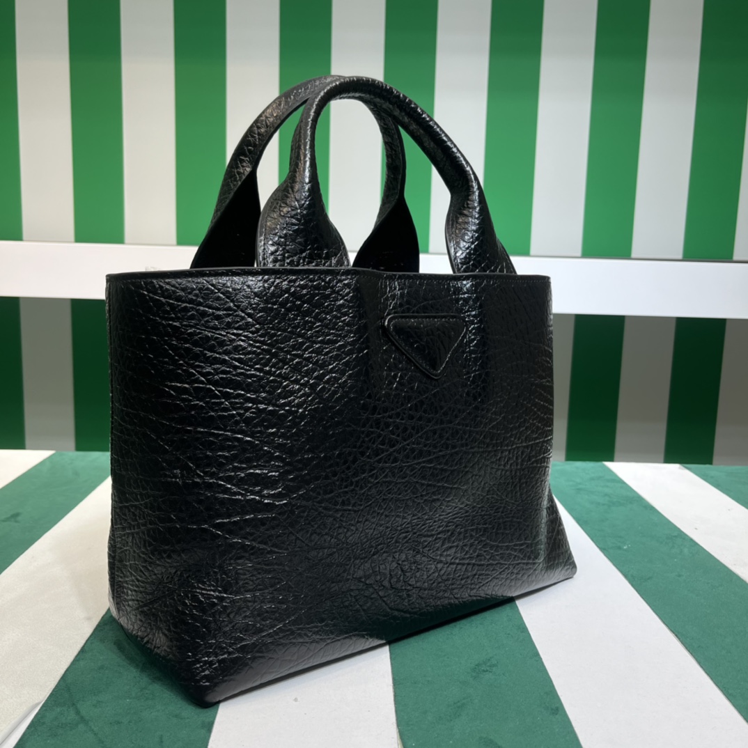 Handbags Prada 1BG440 size:16×26×40 cm - vstockx