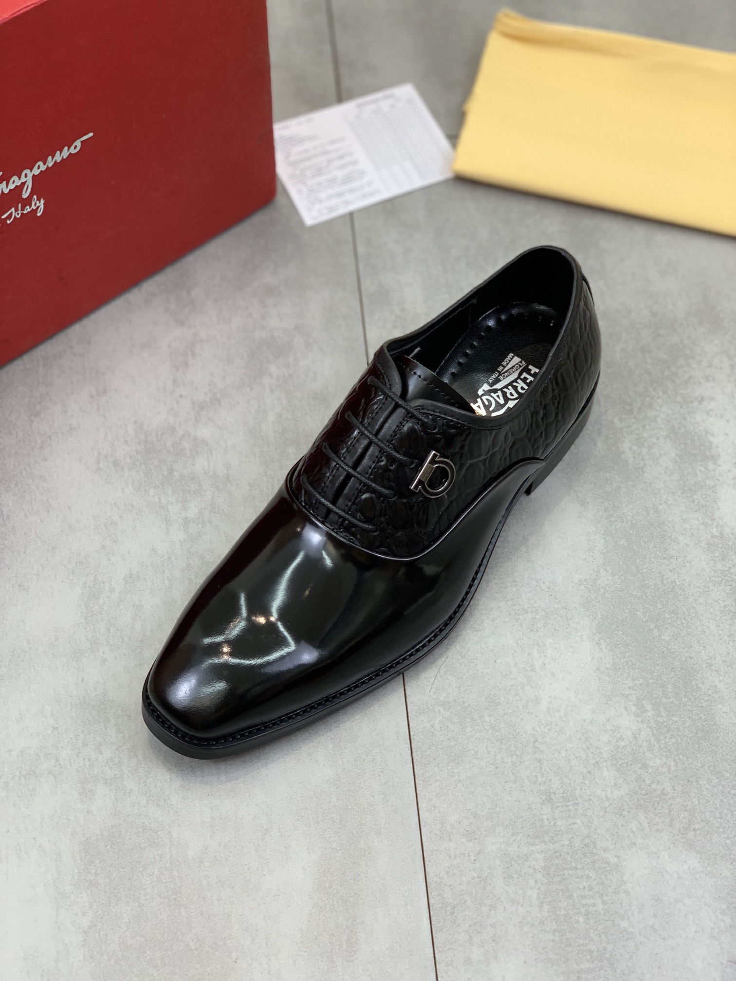 Salvatore Ferragamo Boots 12 - vstockx