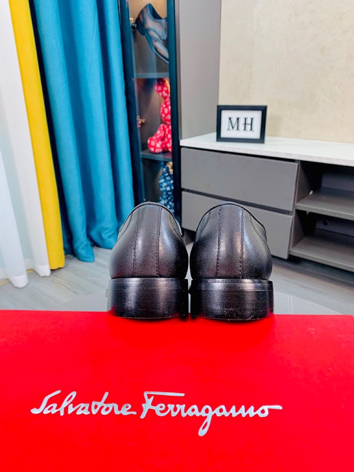 Salvatore Ferragamo Boots 22 - vstockx