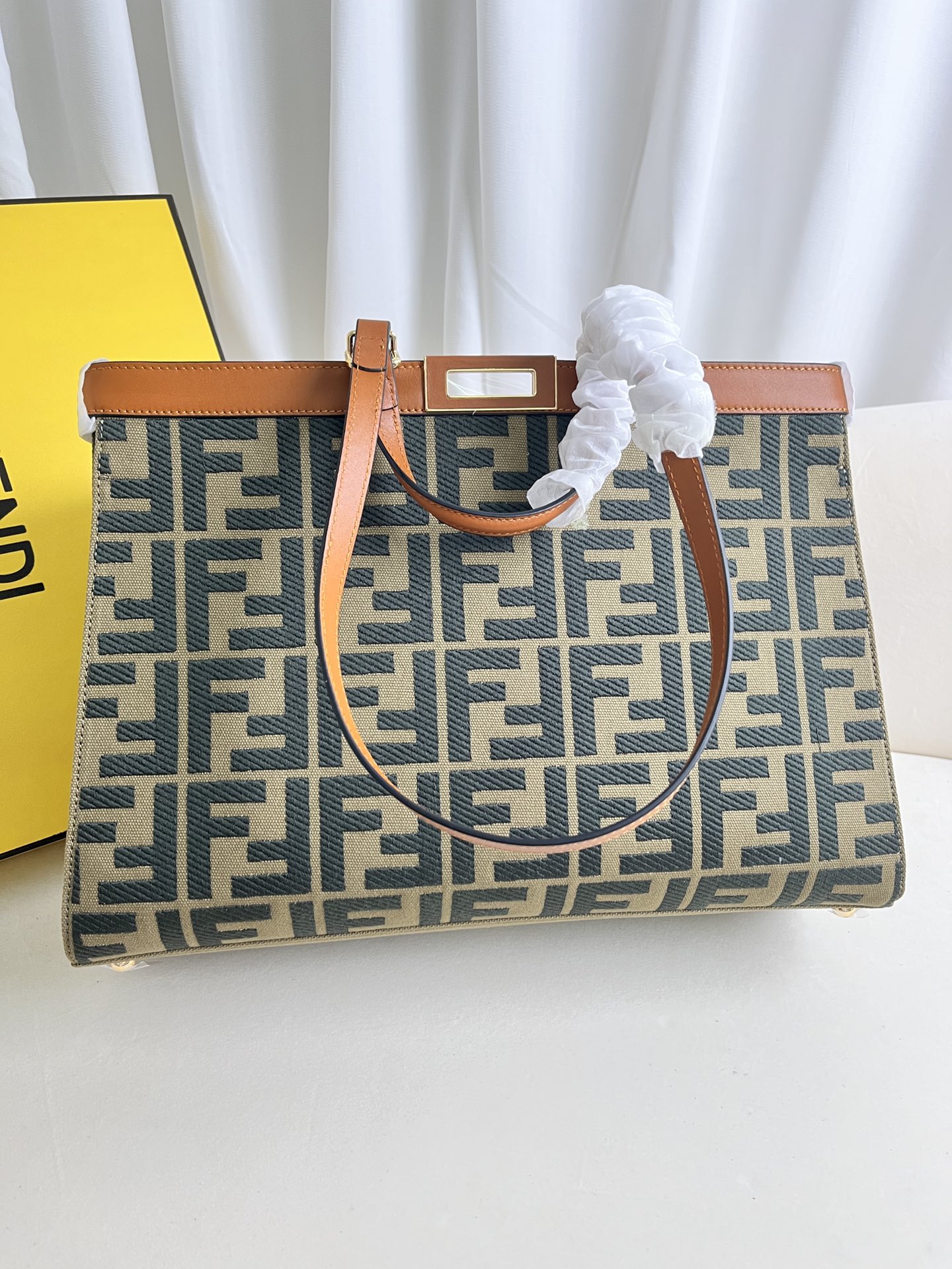 handbags FENDI 1819 size:40*12*29cm - vstockx