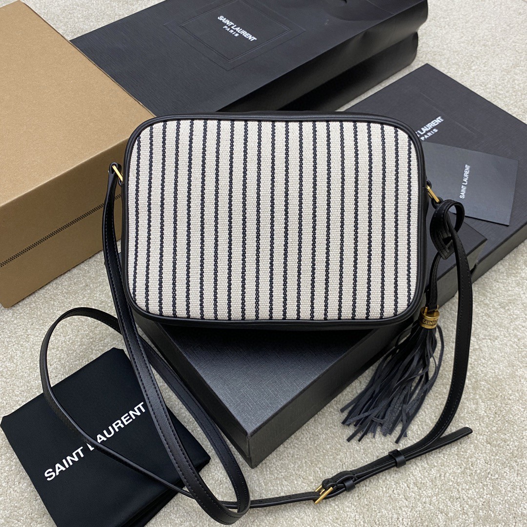 Handbags SAINT LAURENT 520534 size 23x16x6 cm - vstockx