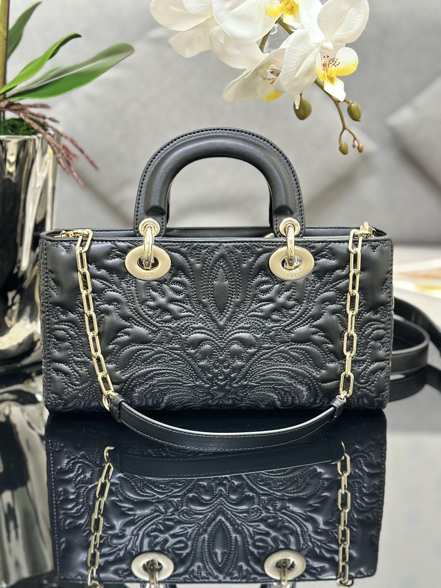 Handbags Lady Dior M0540 size:22*13.5*5 cm - vstockx