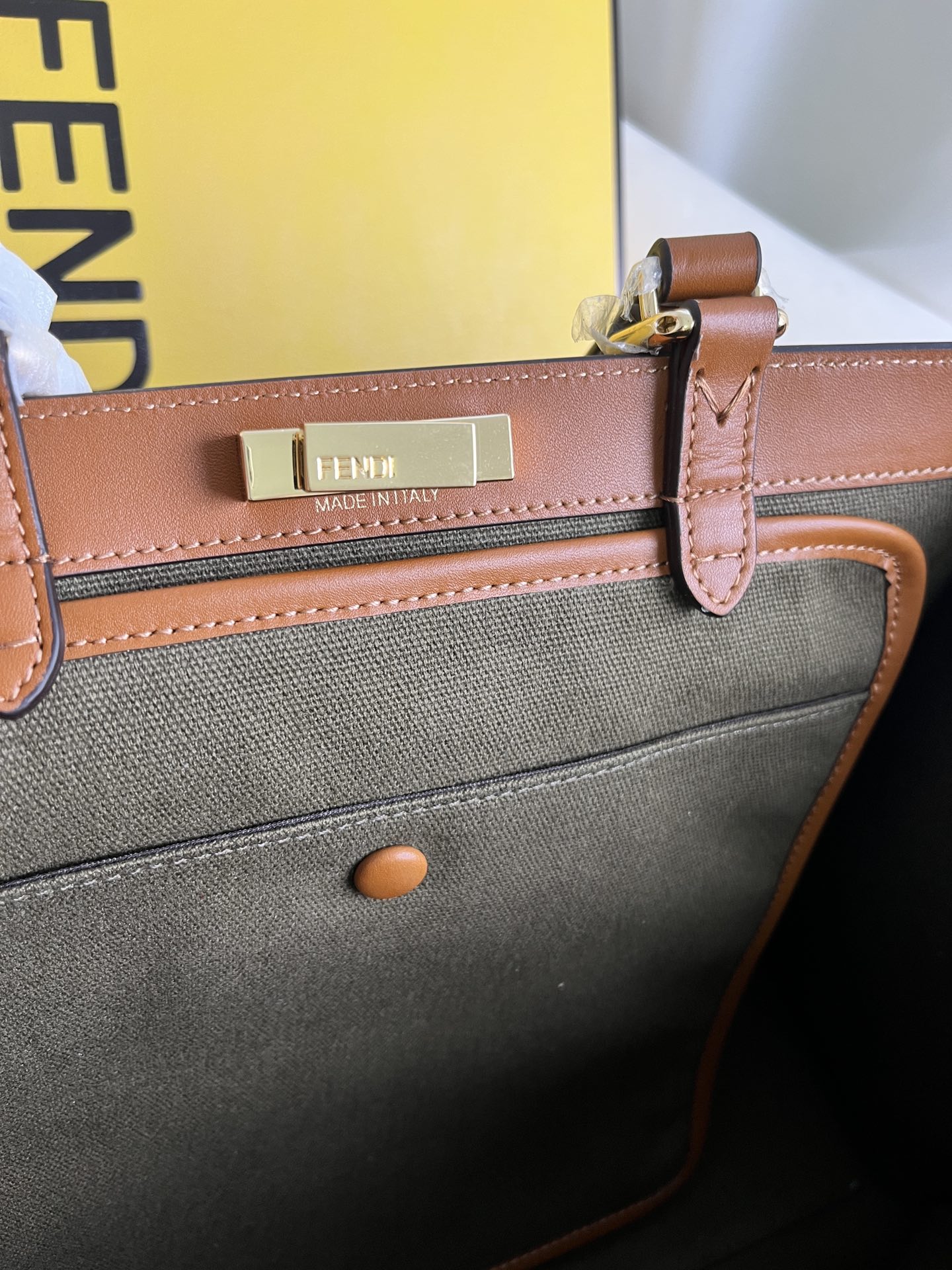 handbags FENDI 1819 size:40*12*29cm - vstockx