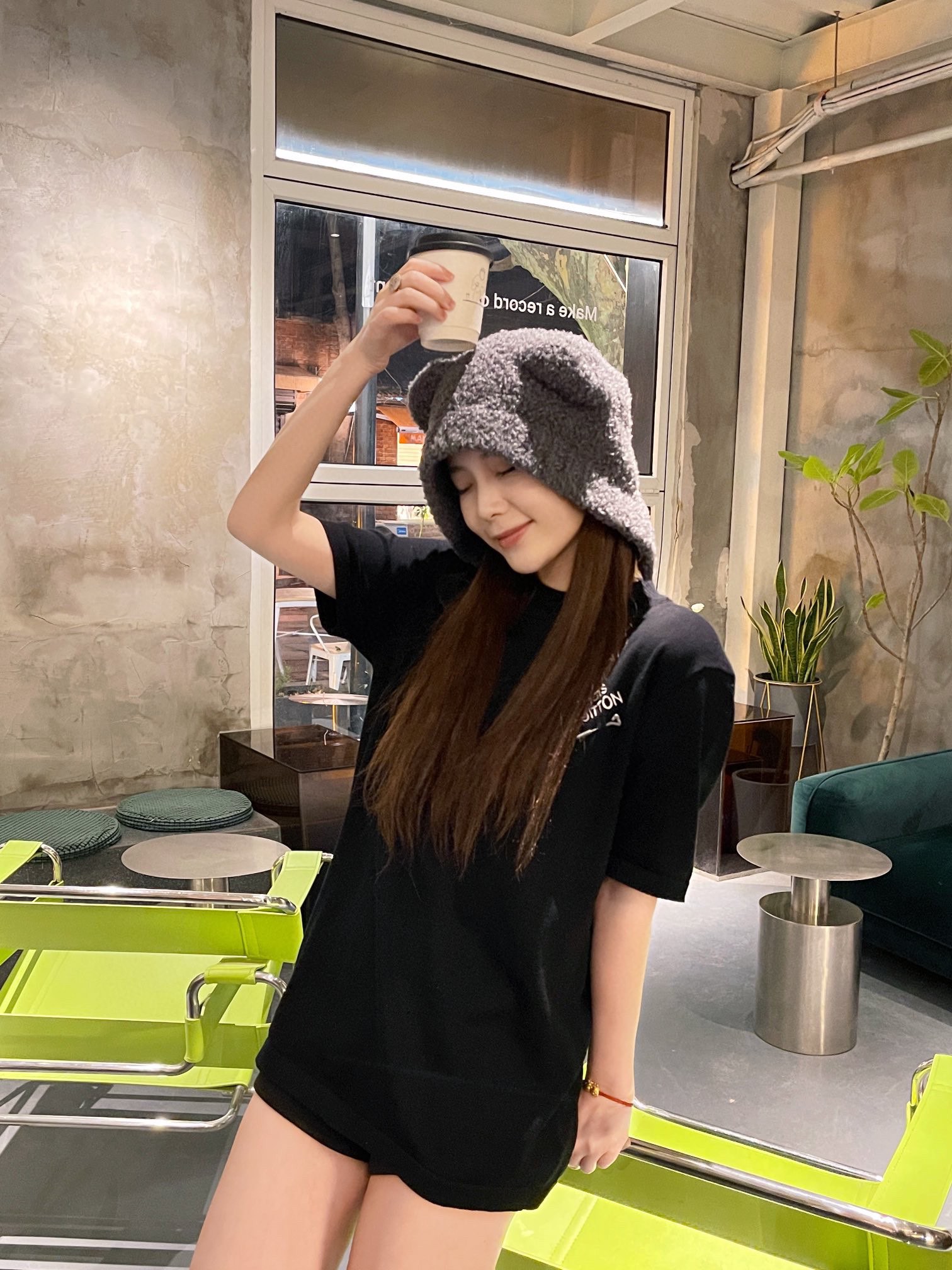 Clothes Louis Vuitton 635 - vstockx