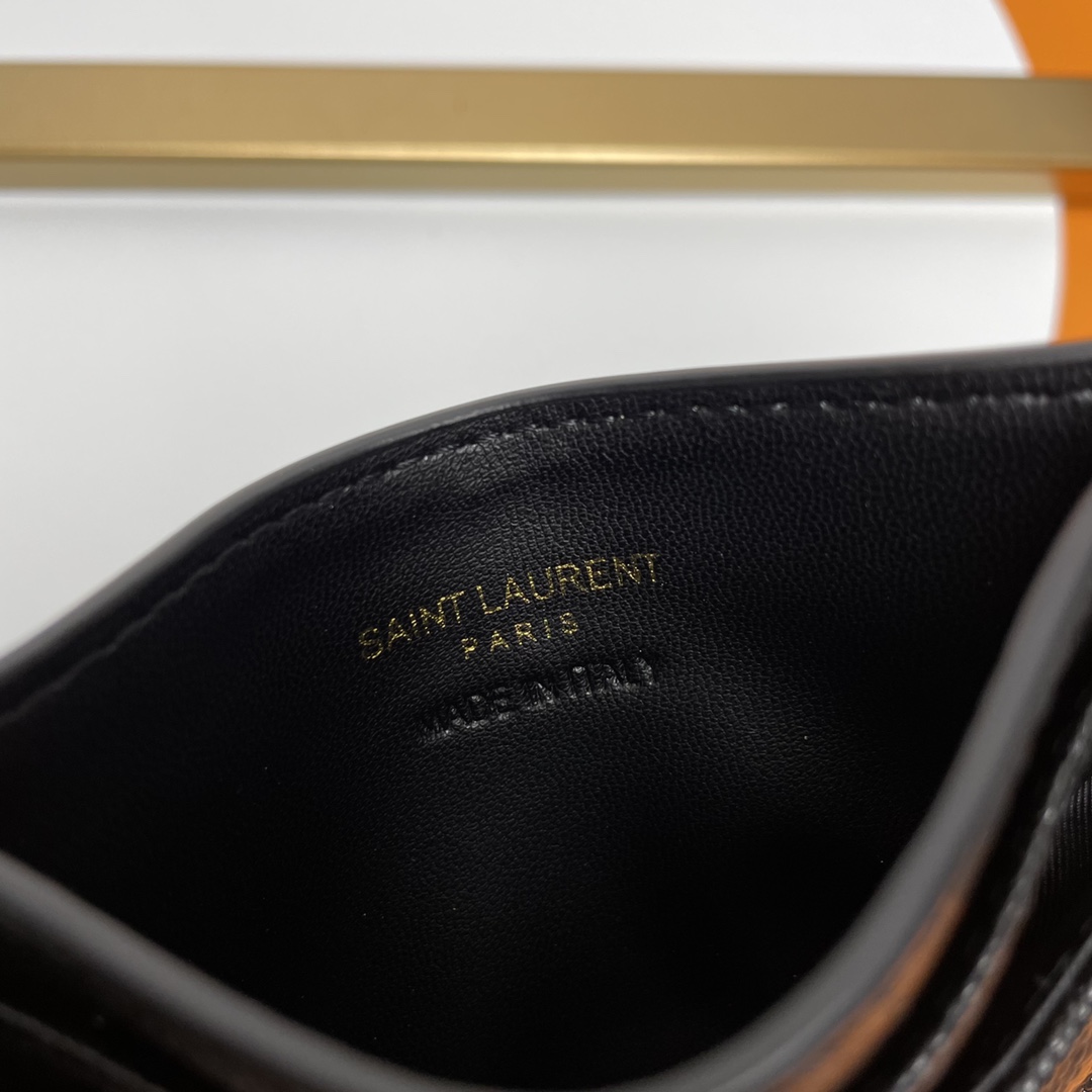 Handbags SAINT LAURENT 423291 size 10x7.5x0.5 cm - vstockx