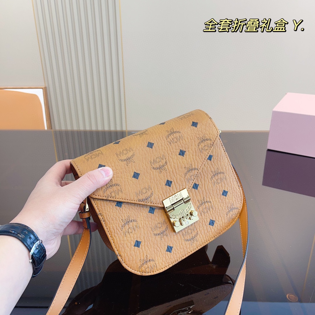 Handbags MCM mom size:21*10*18 cm - vstockx