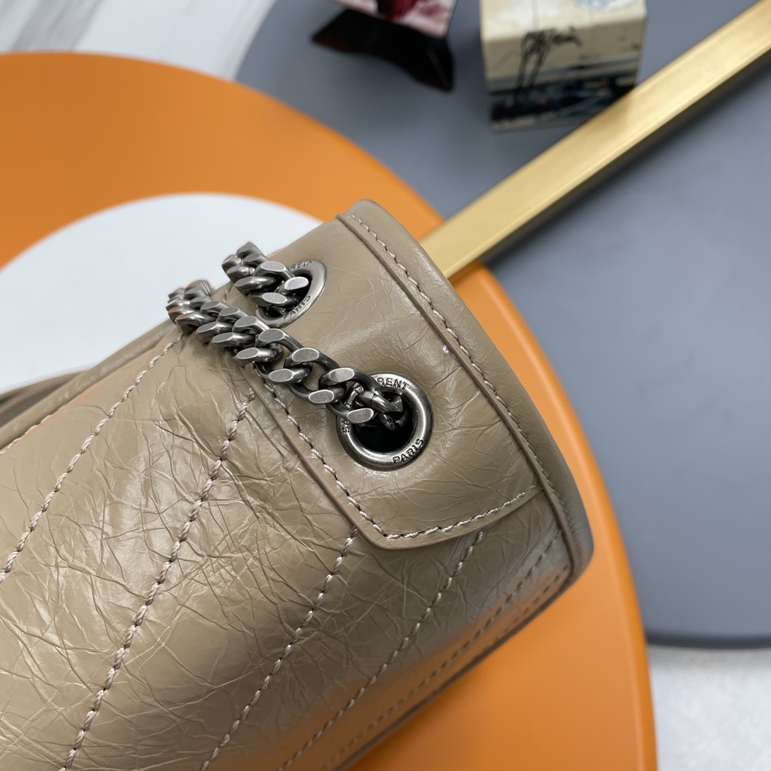 Handbags SAINT LAURENT 533037 size 22-16-7 cm - vstockx