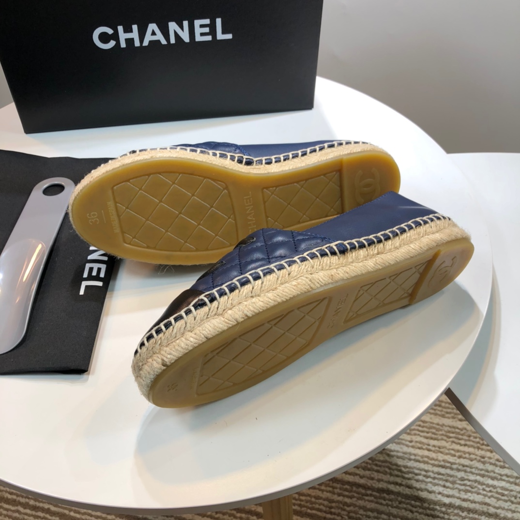 Chanel Loafers 55 - vstockx