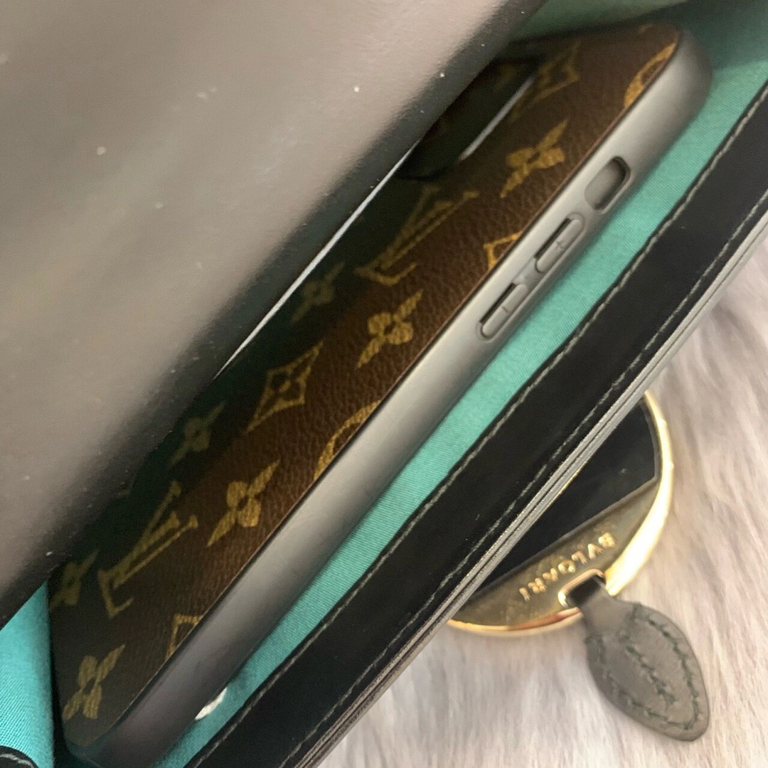 Handbags Bvlgari 38102 size:22 cm - vstockx