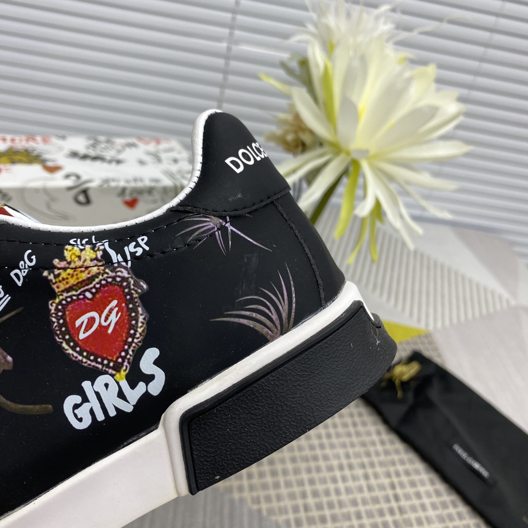Dolce & Gabbana Low Tops Sneakers 102 - vstockx