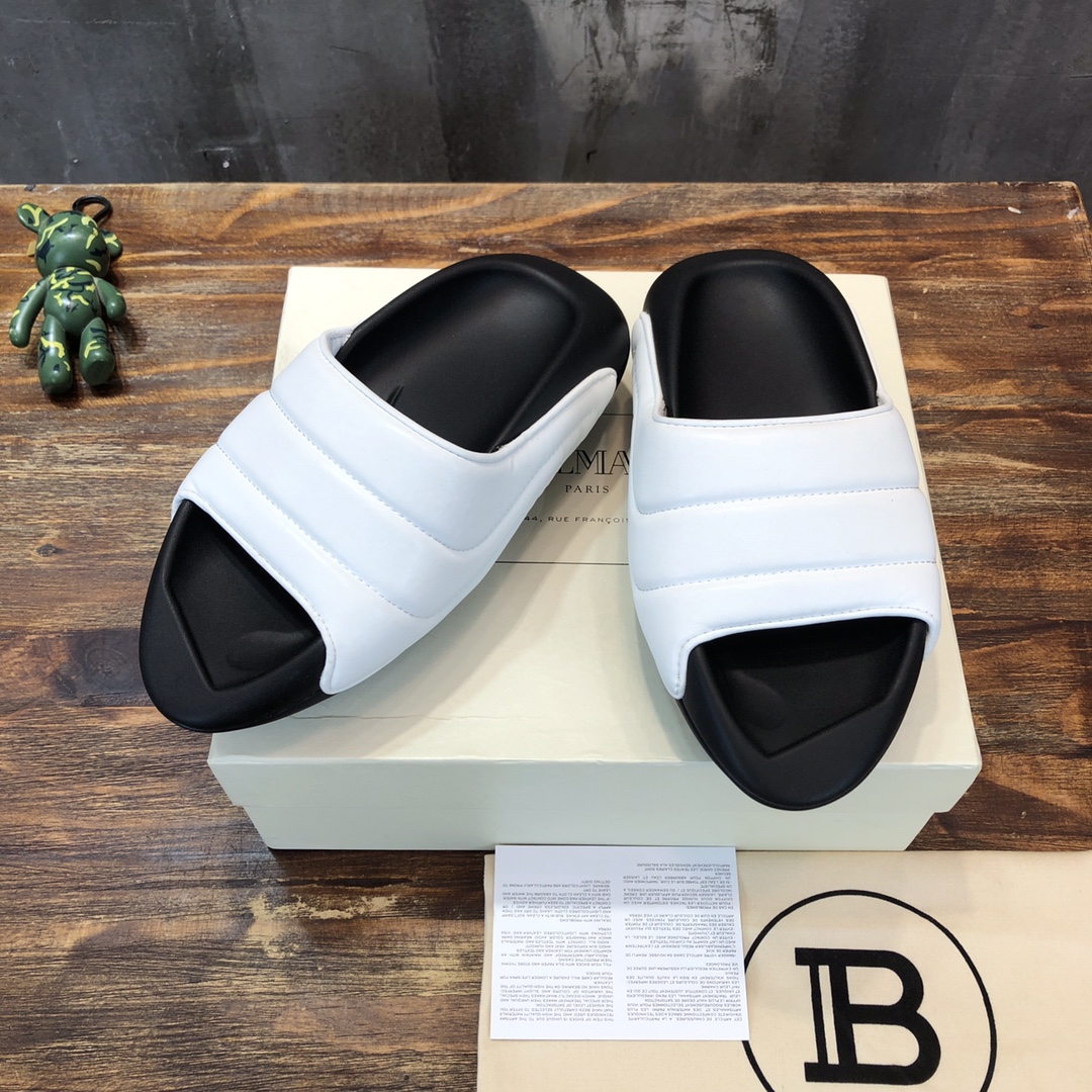 Balmain Quilted leather B-IT mules 17 - vstockx