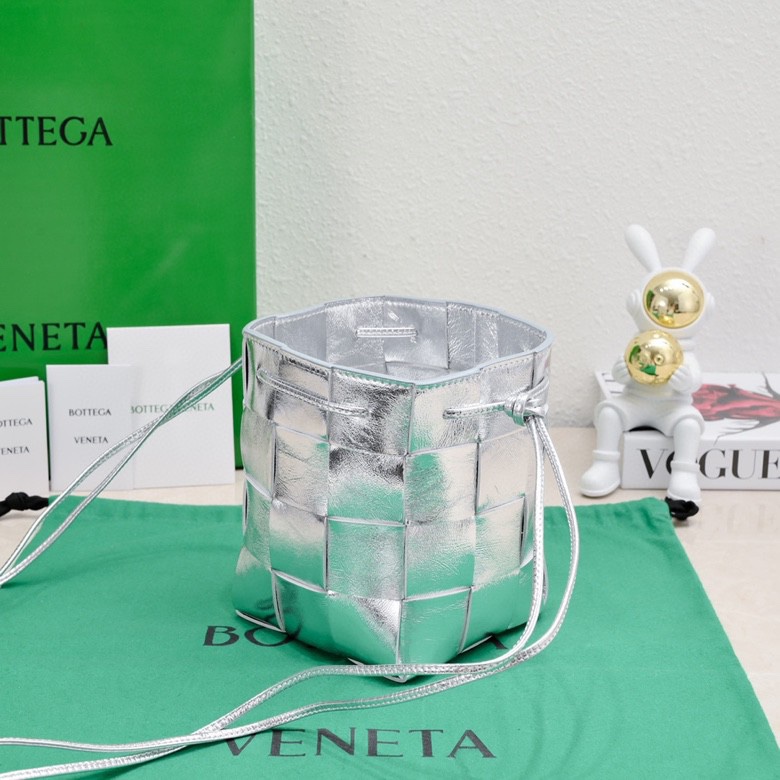 Handbags Bottega Veneta 6612 size:19 cm - vstockx