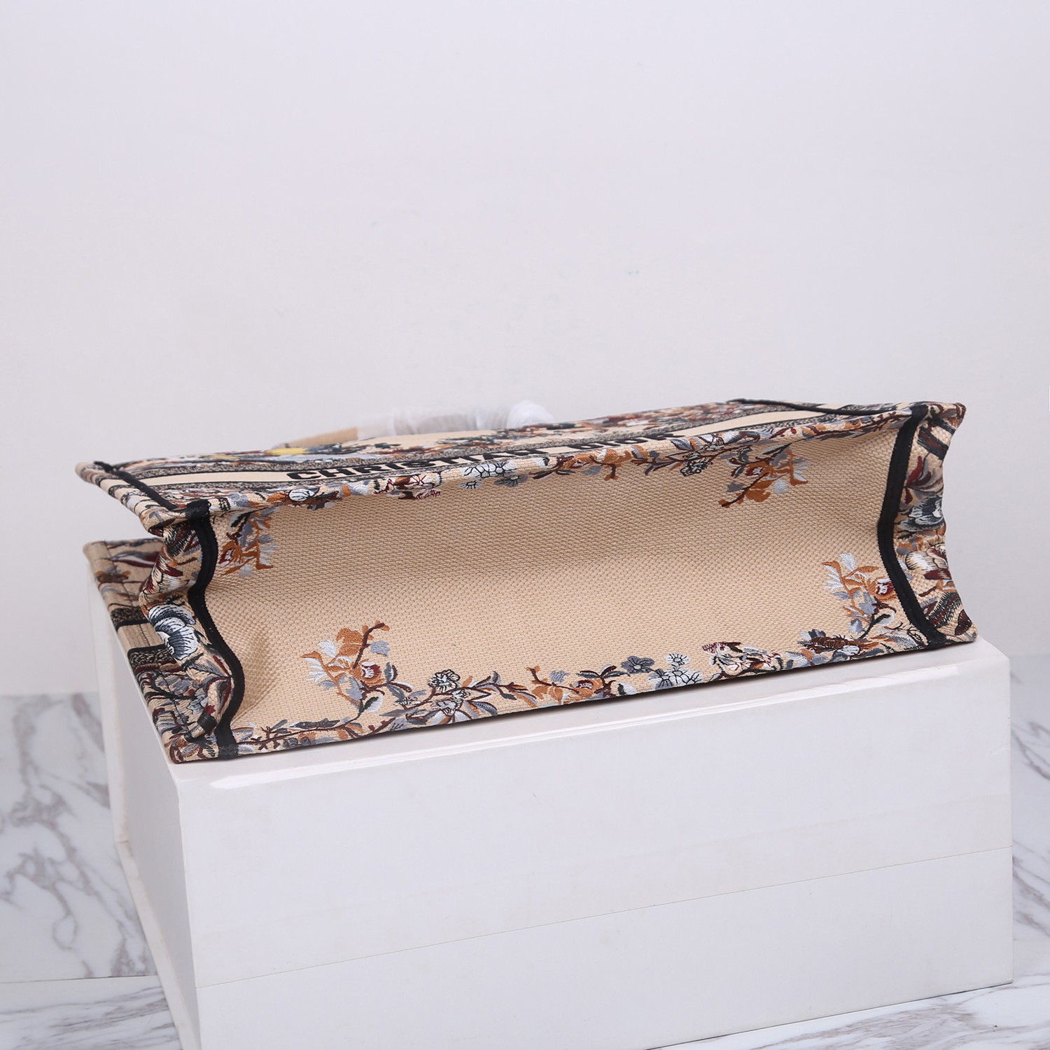 Handbags Dior Book Tote 8001 size:41 cm - vstockx