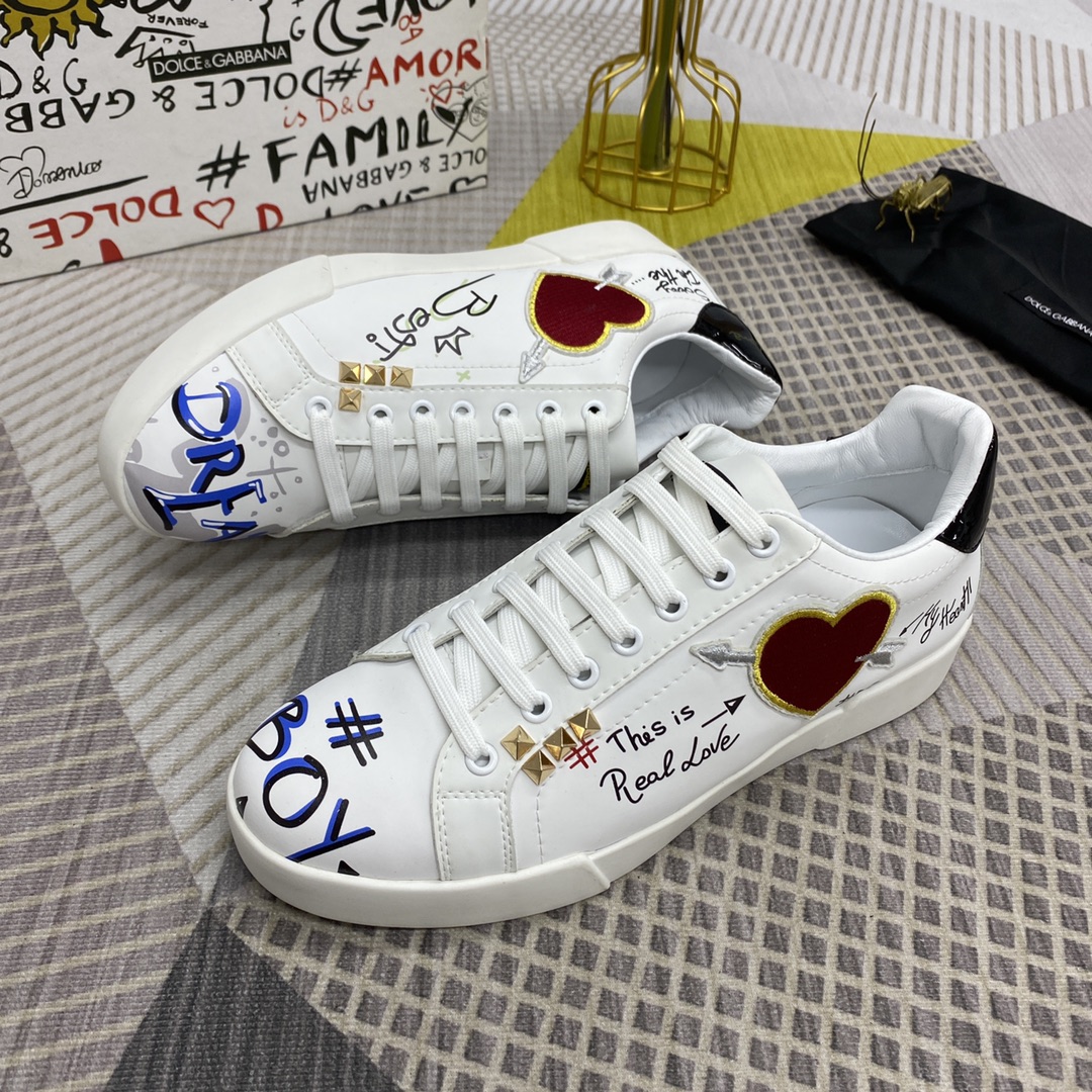 Dolce & Gabbana Low Tops Sneakers 104 - vstockx