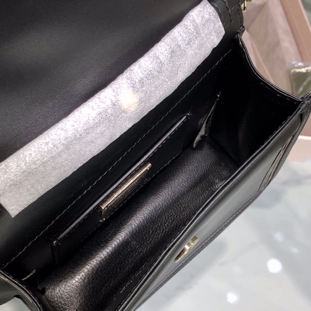 Handbags Bvlgari 288104 size:17.cm - vstockx