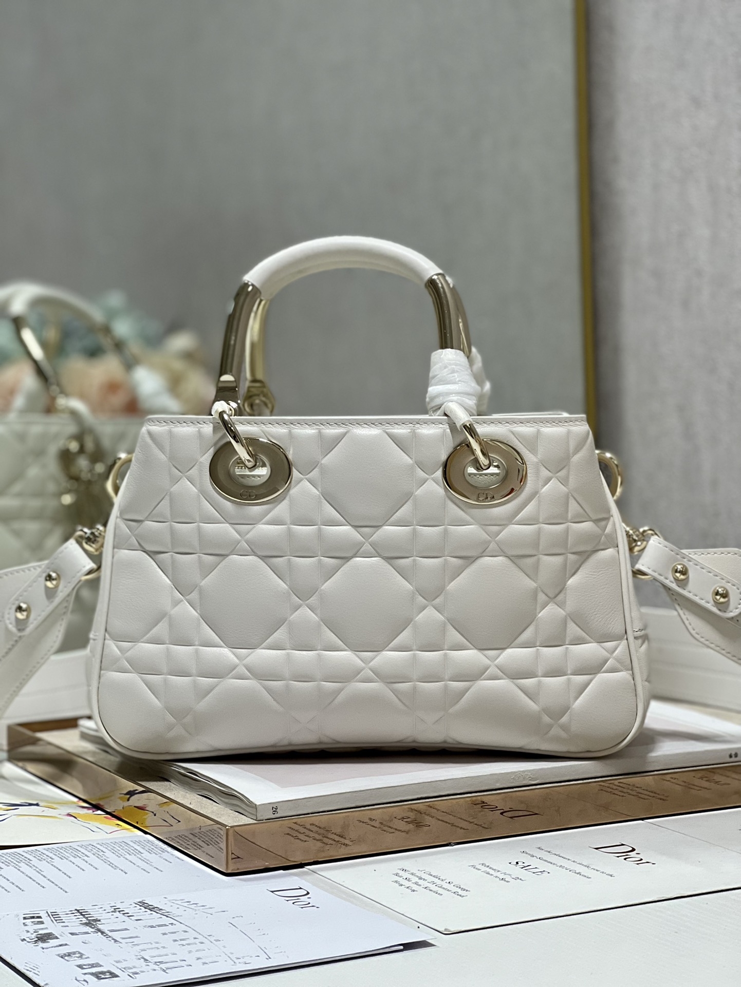 Handbag Dior 1202 size 28  28  9.5 cm - vstockx