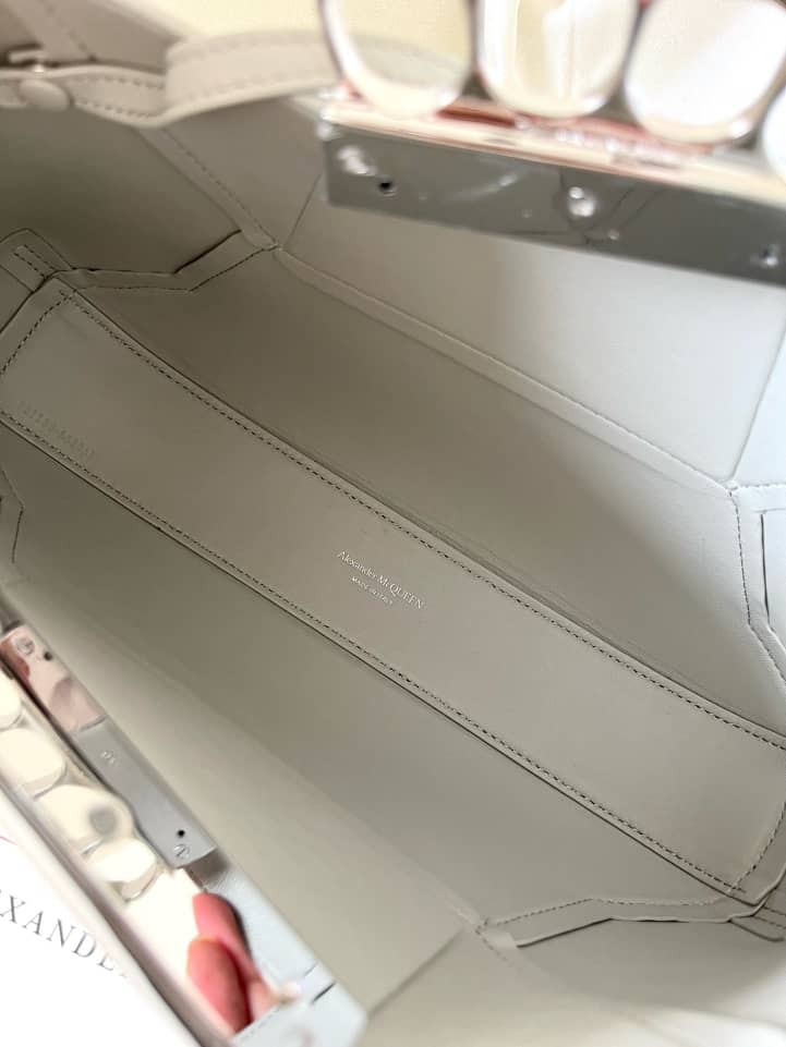 Handbag Alexander McQueen hobo size 20*12*8 cm size 30*18*7 cm - vstockx