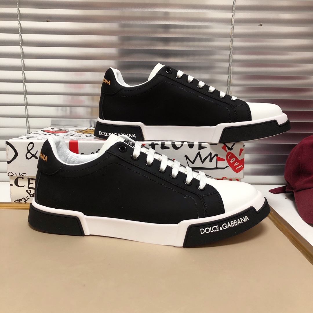 Dolce & Gabbana Low Tops Sneakers 109 - vstockx