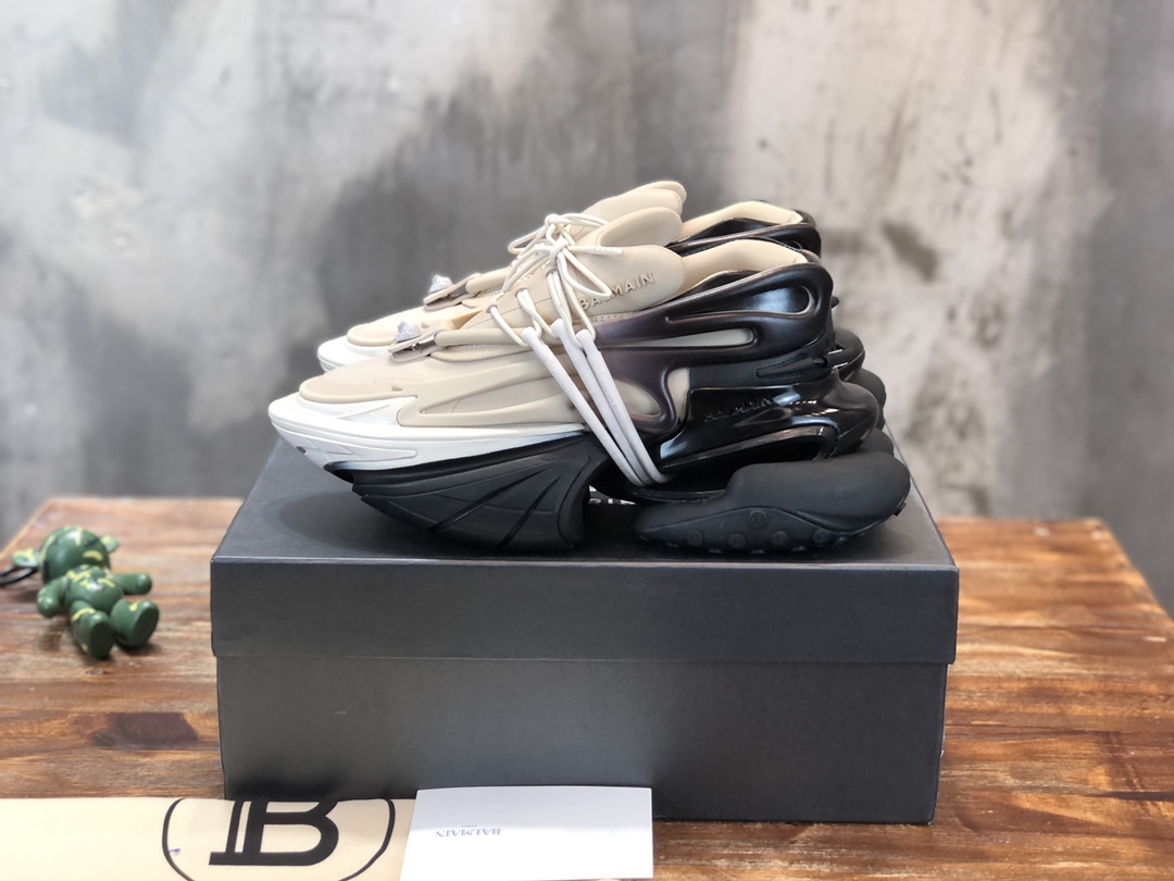 Balmain Sneaker 5 - vstockx