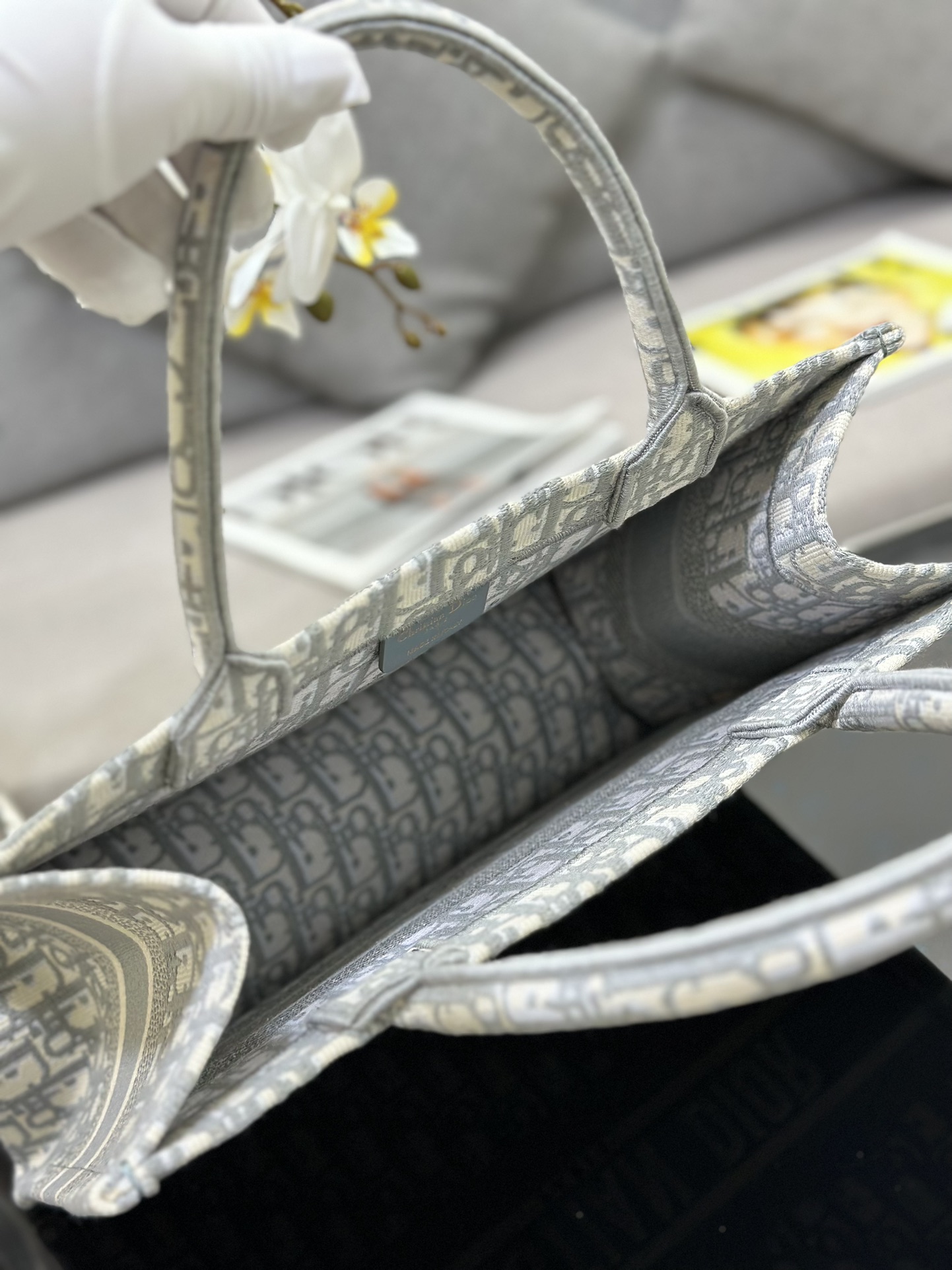 Handbag Dior M1286 size 36 x 27.5 x 16.5 cm - vstockx