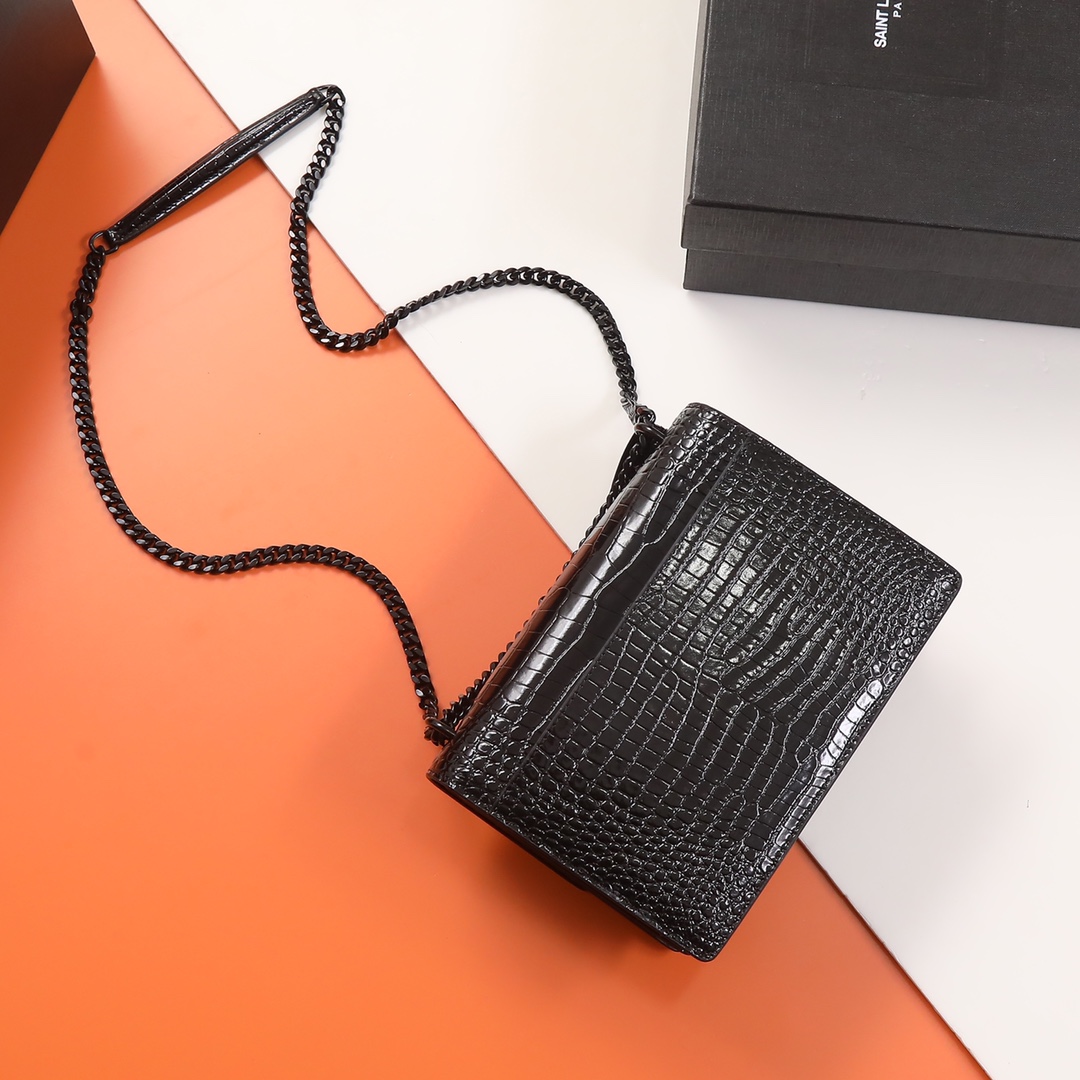 Handbags SAINT LAURENT 442906 size 22x8x16 cm - vstockx