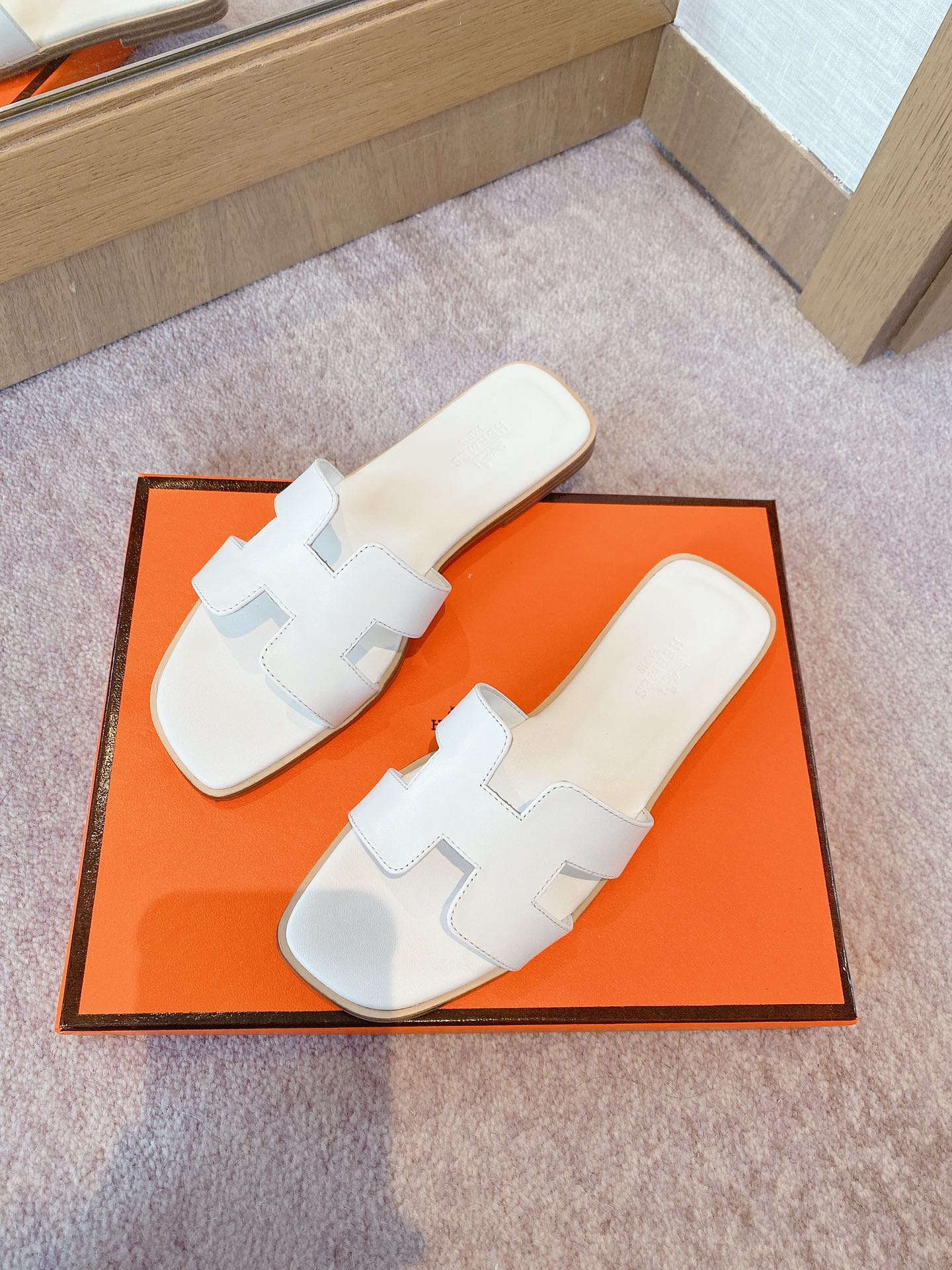 Hermes Sandals 74 - vstockx