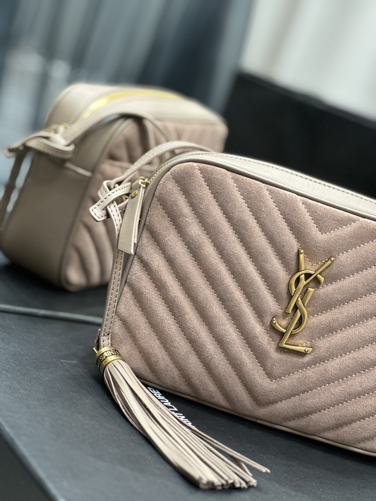 Handbags SAINT LAURENT 520534 size 23x16x6 cm - vstockx