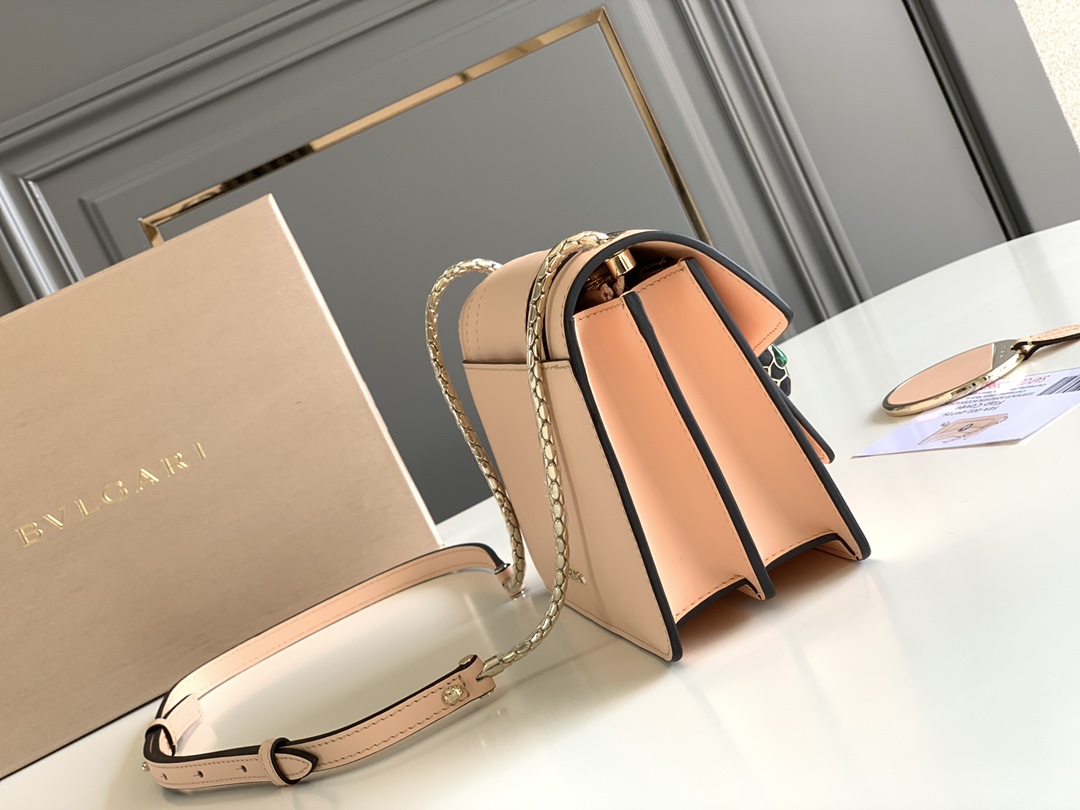 Handbags Bvlgari Serpenti Forever size:25*17*8 cm - vstockx