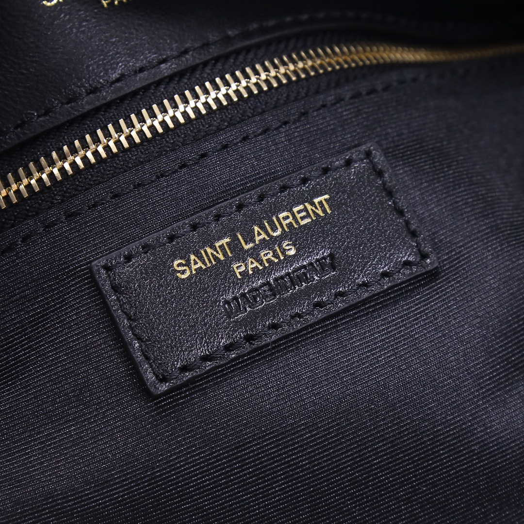 Handbags SAINT LAURENT 577476 size 29x17x11 cm - vstockx