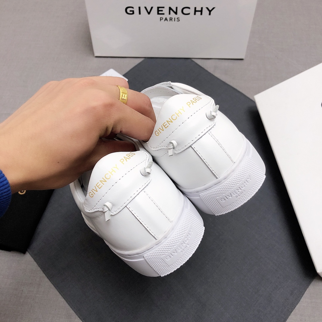 Givenchy Urban Street Logo-print Leather Sneakers 33 - vstockx